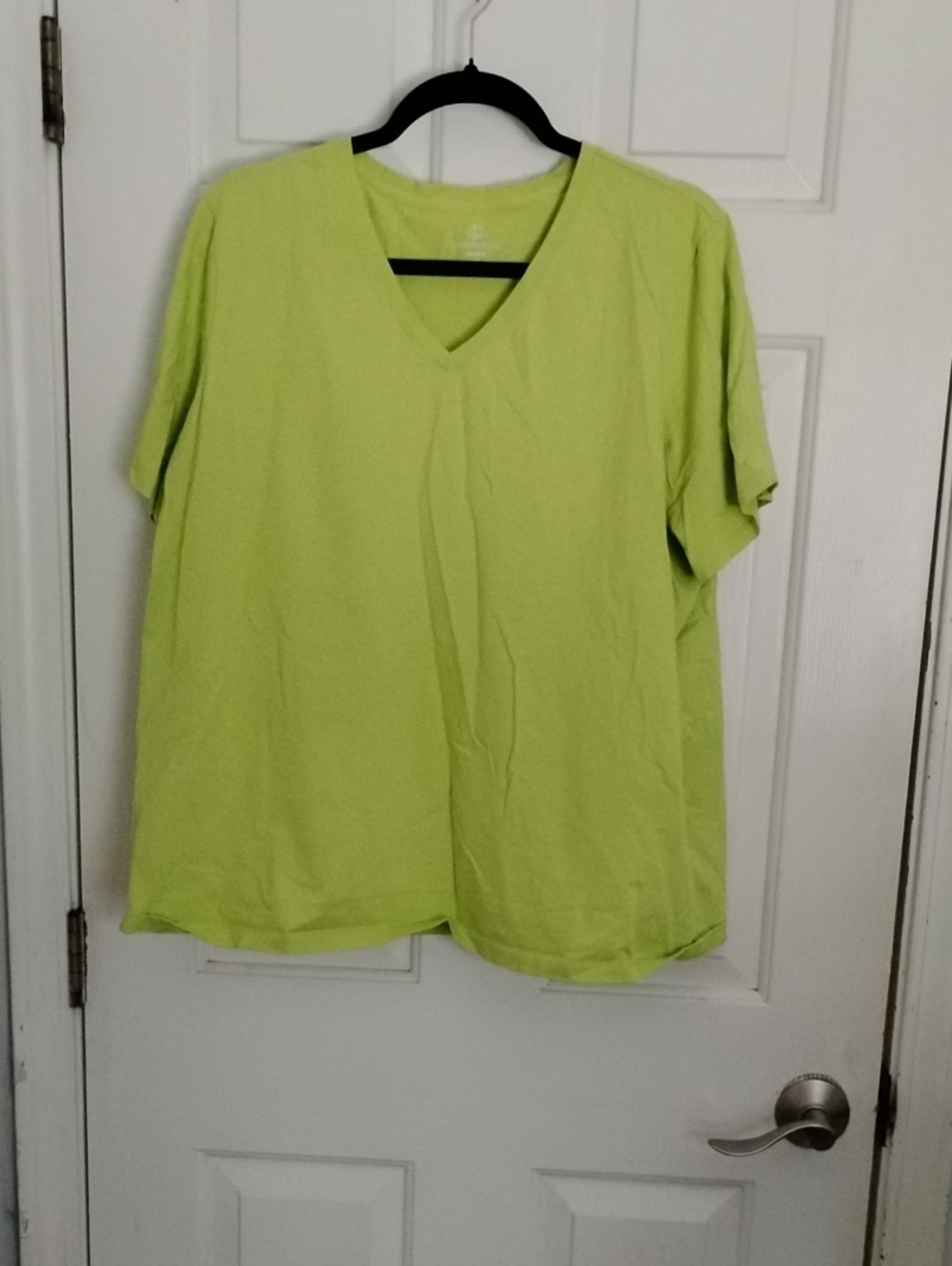 Lands' End Women's Lime Green V-Neck Short Sleeve Tee